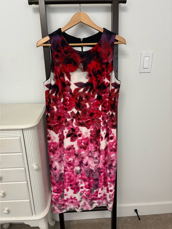 Joseph Ribkoff Dresses & Skirts - Joseph Ribkoff dress! Size 14 Sleeveless Floral Shift Dress in Red & Pink